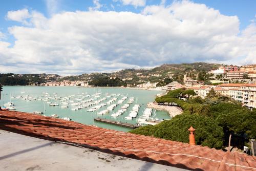Square views, Lerici (Foto 6)