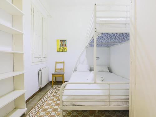 Be barcelona arco del triunfo sunny colors - image 2