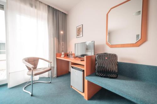 Airport Lounge Hotel Düsseldorf, Dusseldorf