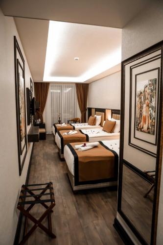 Dimen Hotel - image 12