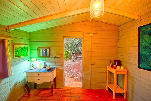 Entree, Back to Nature Camping & Huts in Mikhmannim