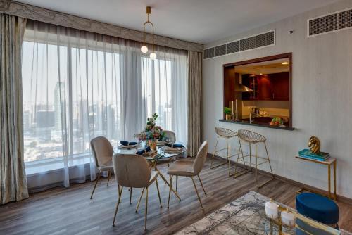 Durrani Homes - Designer 2BR Apt with stunning Burj khalifa and Fountain View, Dubaï (photo 8)
