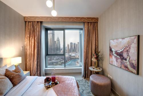 Durrani Homes - Designer 2BR Apt with stunning Burj khalifa and Fountain View, Dubaï (photo 2)
