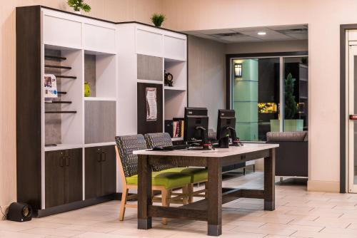 Holiday Inn Auburn-Finger Lakes Region an IHG Hotel - image 8