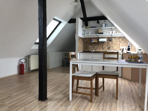 Einzel-Apartment Düsseldorf Oberkassel, Düsseldorf (Foto 7)