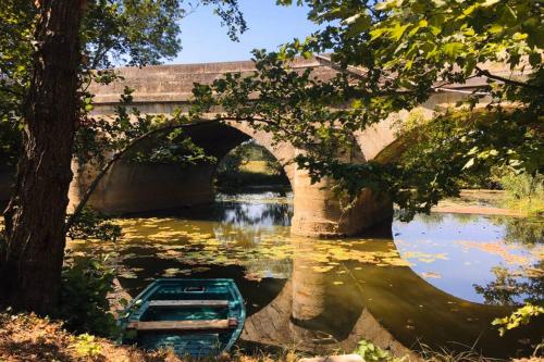 Au bord de l eau - Location saisonnière - Pesmes