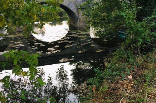 Au bord de l eau