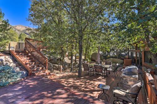 Flagstaff Home with On-Site Trails, 3 Mi to Dtwn!