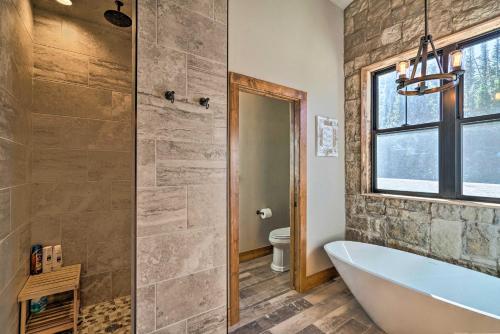 Luxury Ski-In and Out Getaway with Hot Tub and Views! - image 4