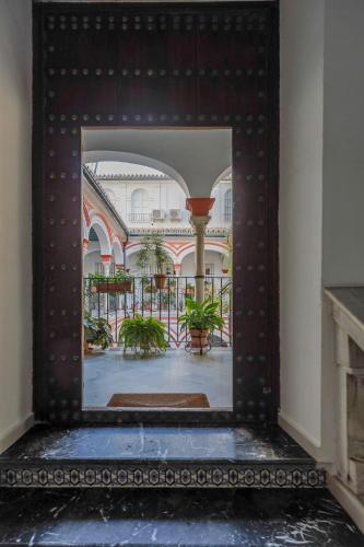 Apt. Casa Palacio Santa Cruz Cathedral views - - image 2