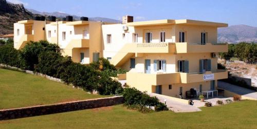 Nautilus Apartments - image 7