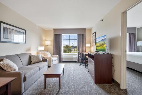 Cobblestone Hotel & Suites - Austin