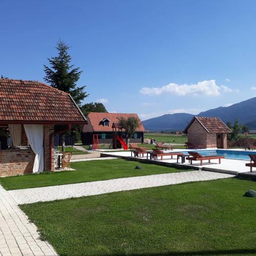 Hostel Majsic, Pension in Otočac