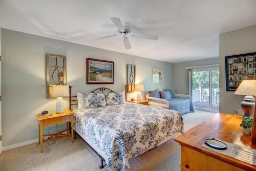 25 Pelican Bay - image 6
