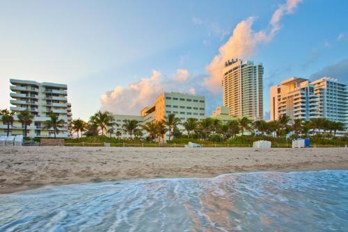 Holiday Inn Miami Beach - Oceanfront by IHG – Miami Beach, FL