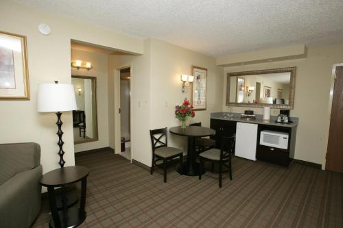 Holiday Inn Riverton-Convention Center, an IHG Hotel