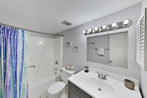 Seascape Golf Villa with Fairway Views - Near Beach! condo - image 8