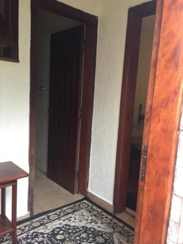 Twin Room image 10