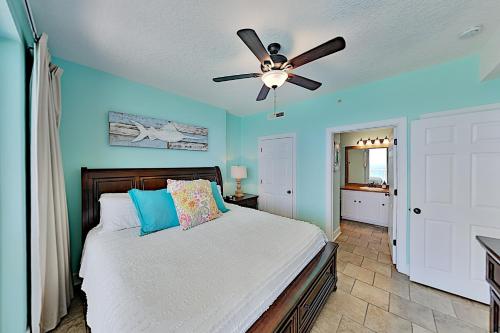 Beachfront Getaway with Pools Spa & Spacious Balcony condo - image 8