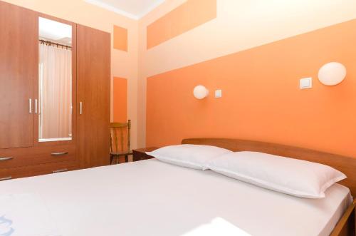 Double Room Standard image 2