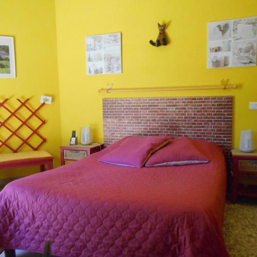 Room in Guest room - La Chambre Du Mimosa chambre d'hôte Larnas