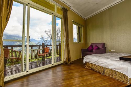 Double Room image 1