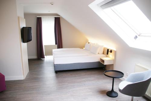 2 twin beds