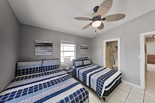 2-Unit Beach Hideaway with Private Yard & 2 Kitchens home - image 8