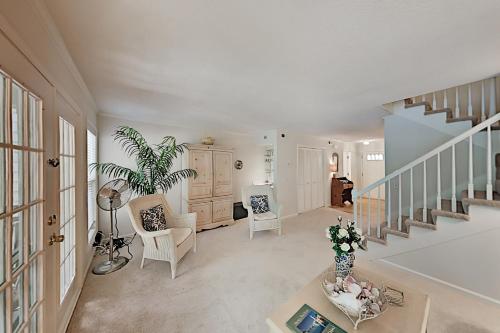 Dual-Suite Island Escape - Golf Tennis Beach Club condo - image 2