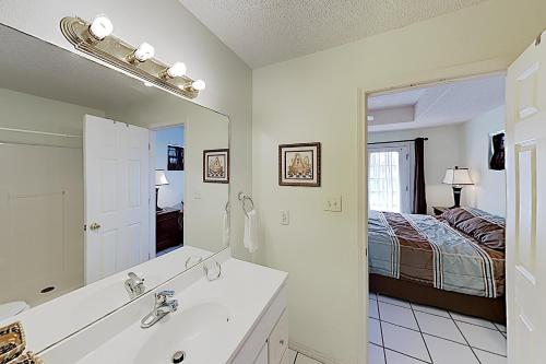 New Listing! Casa De La Isla with Private Pool condo - image 8