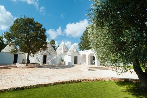HelloApulia - Charming Trulli Almadari, Cisternino (foto 9)