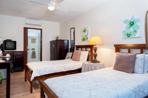 The Brother's Guest House Room Type - Classic Twin Room