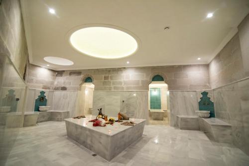 Imperial Cave Hotel