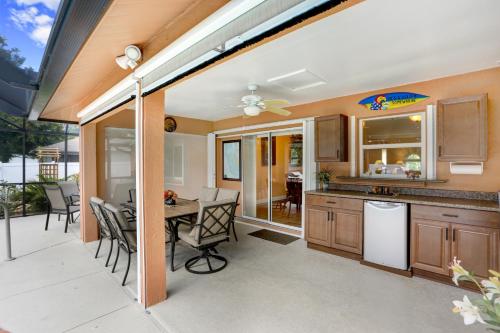 Villa Paradise – Cape Coral, FL