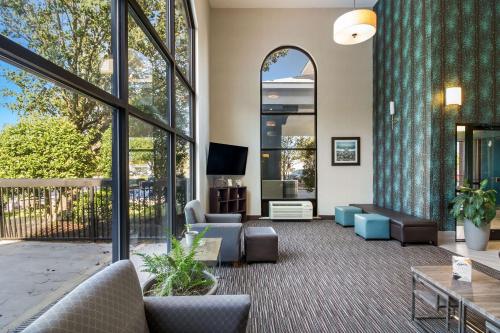 Quality Inn near MCAS Cherry Point - image 4