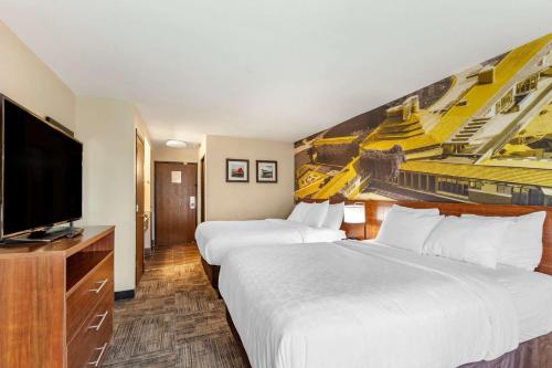 Clarion Pointe by Choice Hotels Racine