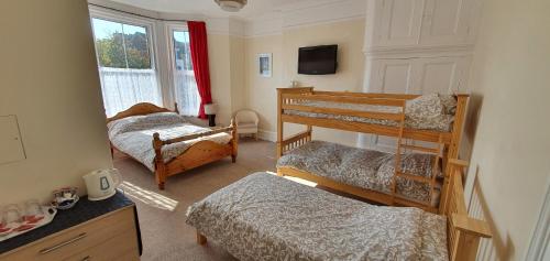 sunnylodge - image 8