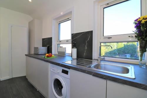 Jess View - image 7