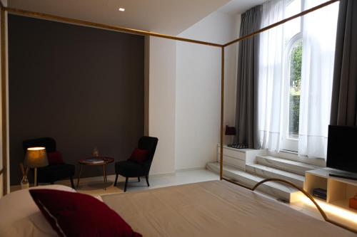 Raphaëlle Relais Room Type - Deluxe Queen Suite