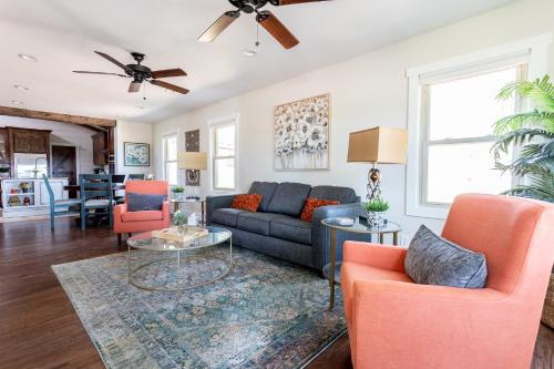 Own The Day Lodge - Both Houses - image 10