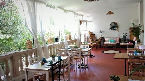 Hôtel Le Victoria - image 13