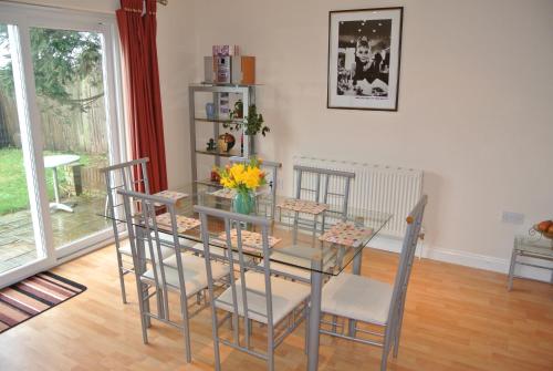 Facilities, Bramley Cottage in Lake North