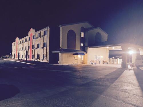 Americas Choice Inn & Suites - 숙소 외관