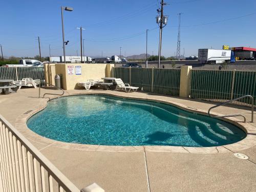 مسبح, Americas Choice Inn & Suites in جيلا بند