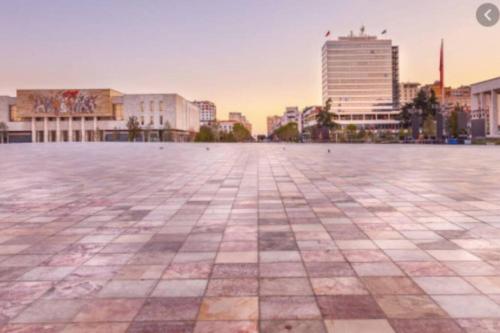 Tirana ave