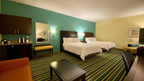 Holiday Inn Express Hotel & Suites Orlando East-UCF Area, an IHG Hotel