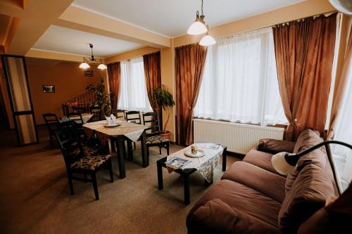 Guest house Lacul Linistit in 莫內亞薩