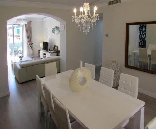 Apartamento a 50 metros de la playa malagueta con vistas al mar, Málaga (fotografie 10)