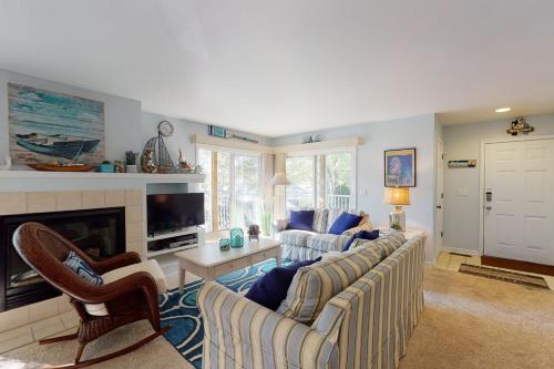 Sea Colony Pinewood II - image 2