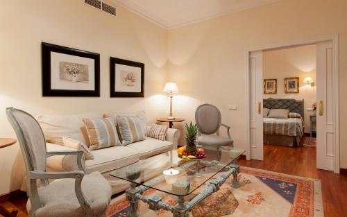 Hotel Doña María - image 8